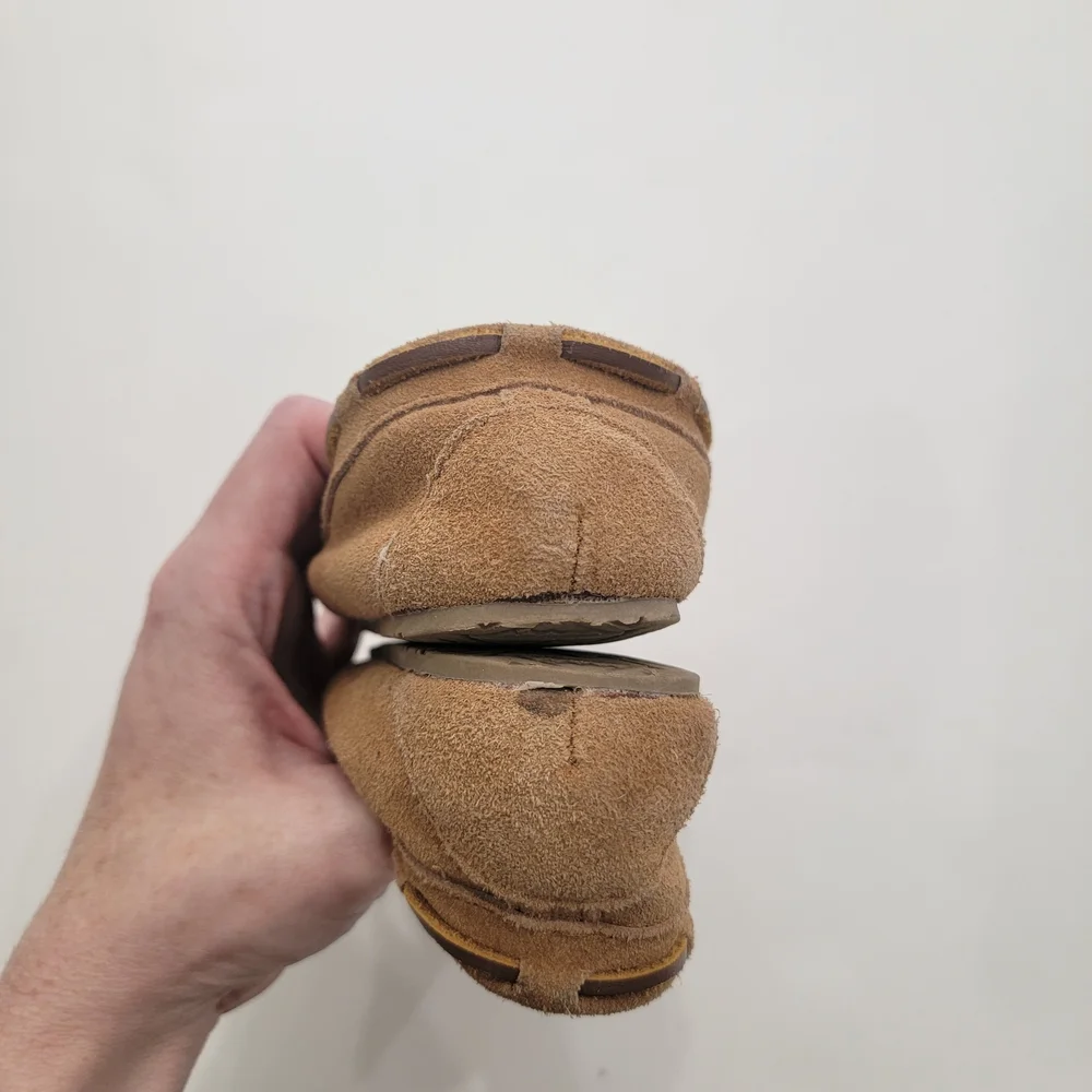 Minnetonka Kids' Tan Moccasin Slippers Sz 11
